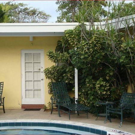Hotel Alexander Palms Court à Key West Extérieur photo