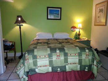 Hotel Alexander Palms Court à Key West Extérieur photo