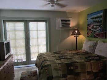 Hotel Alexander Palms Court à Key West Extérieur photo